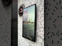 屋外のデジタル メニュー板