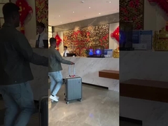 30インチ LG 透明 OLED スクリーン デスクトップ 景観 省エネ 小売 店舗 教育 ショップ